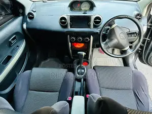 Toyota IST 2004 Black