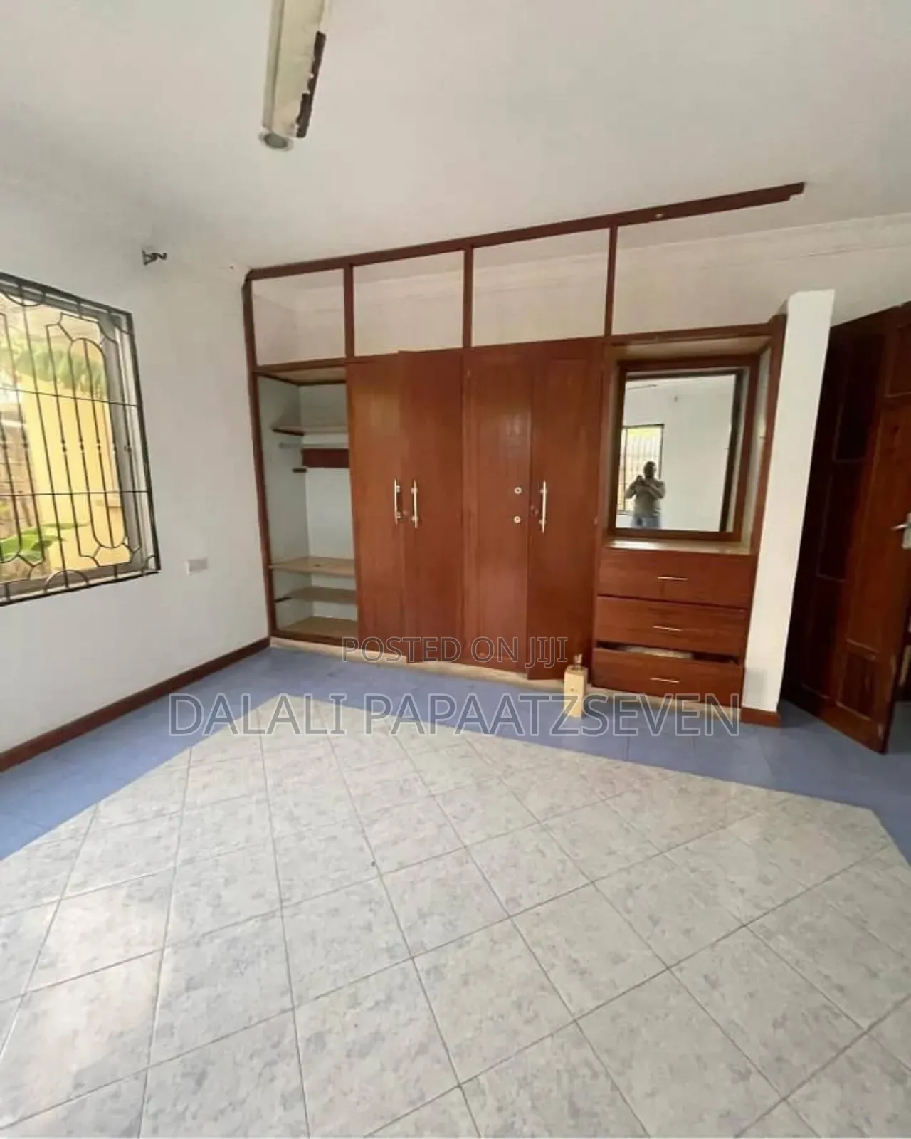 5bdrm House in Dalalipapaatzseven, Kinondoni for rent