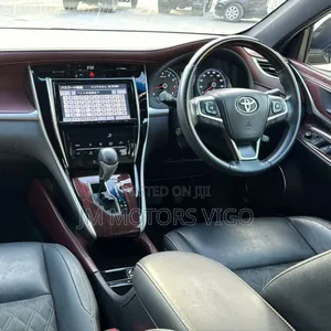 Toyota Harrier 2014 White
