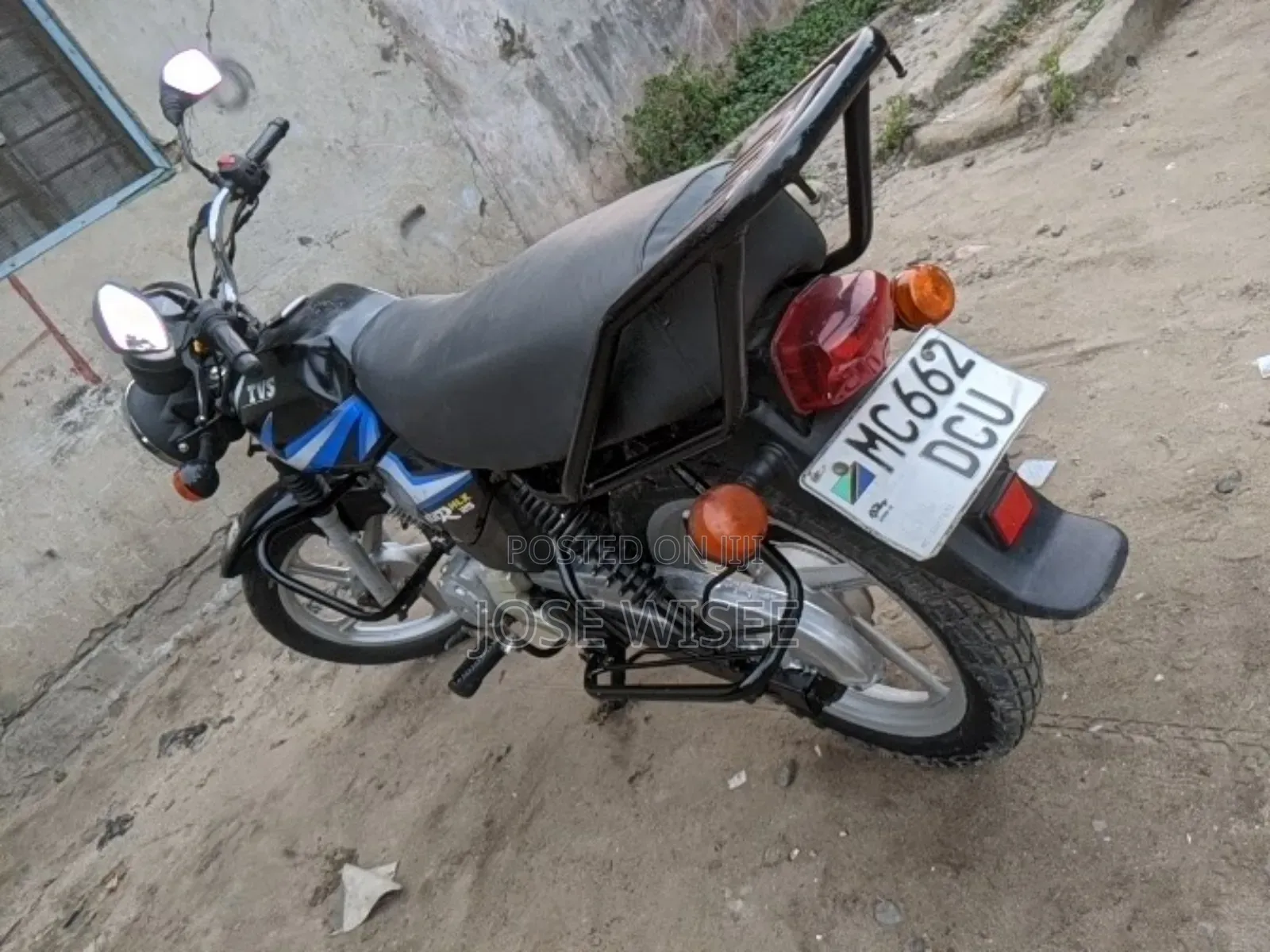 TVS HLX 125 2024 Black