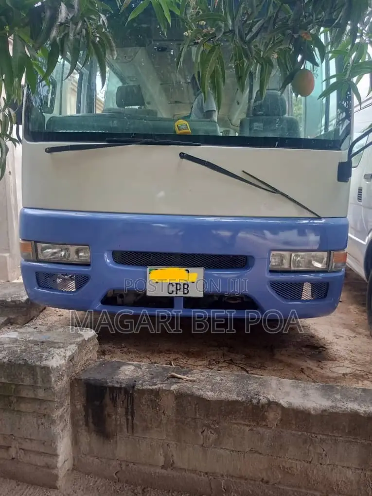 Nissan Civilian 2002 White