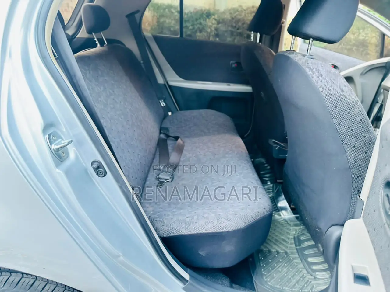Toyota Vitz 2008 Silver