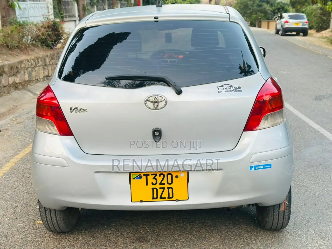Toyota Vitz 2008 Silver