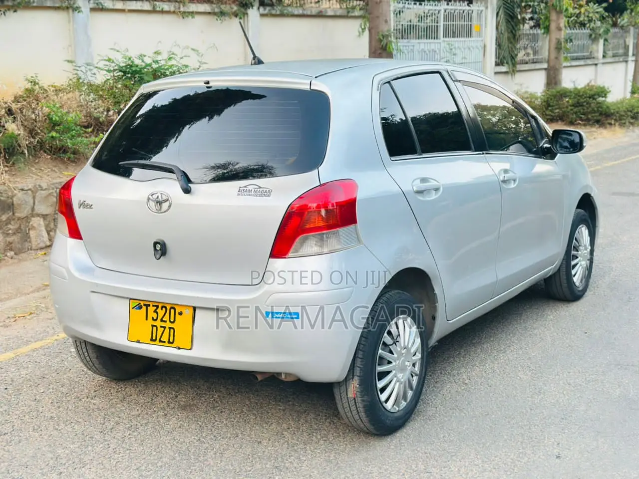 Toyota Vitz 2008 Silver