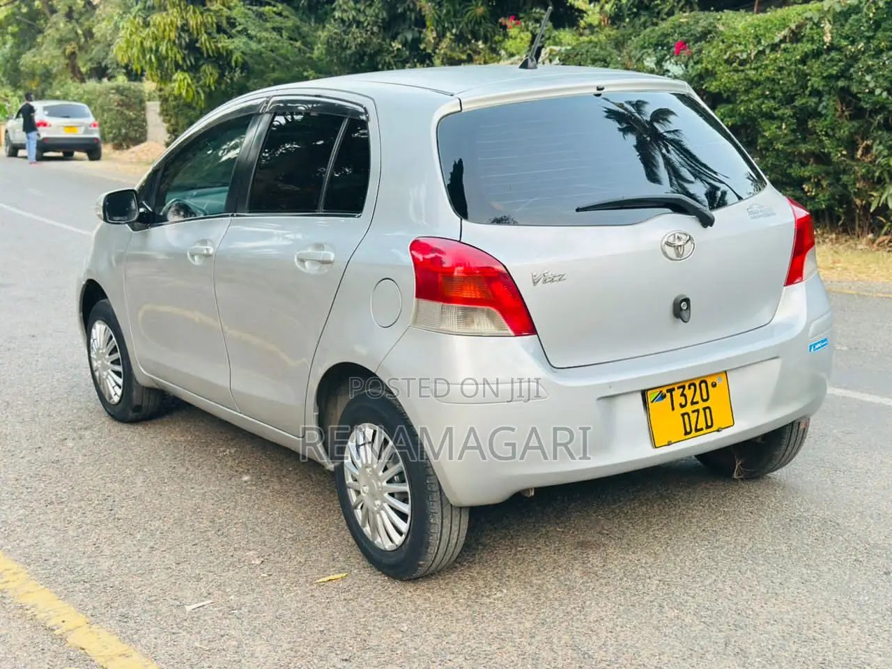 Toyota Vitz 2008 Silver