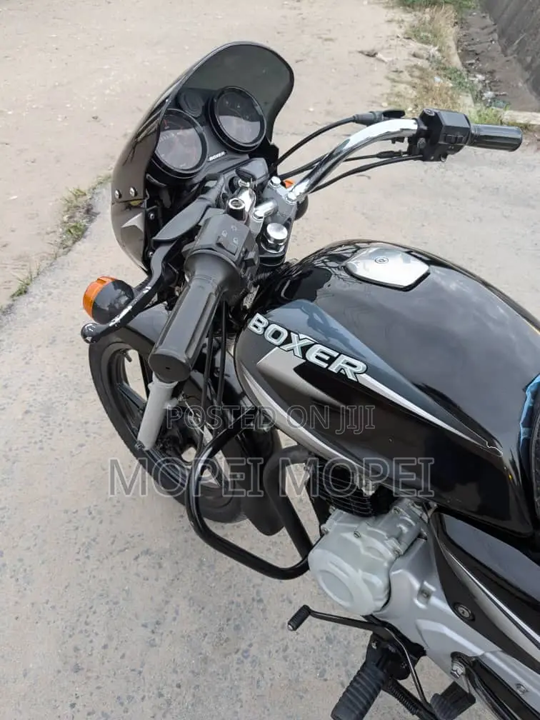 Bajaj Boxer 125 2024 Black