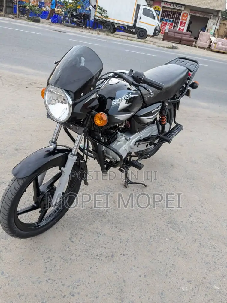 Bajaj Boxer 125 2024 Black