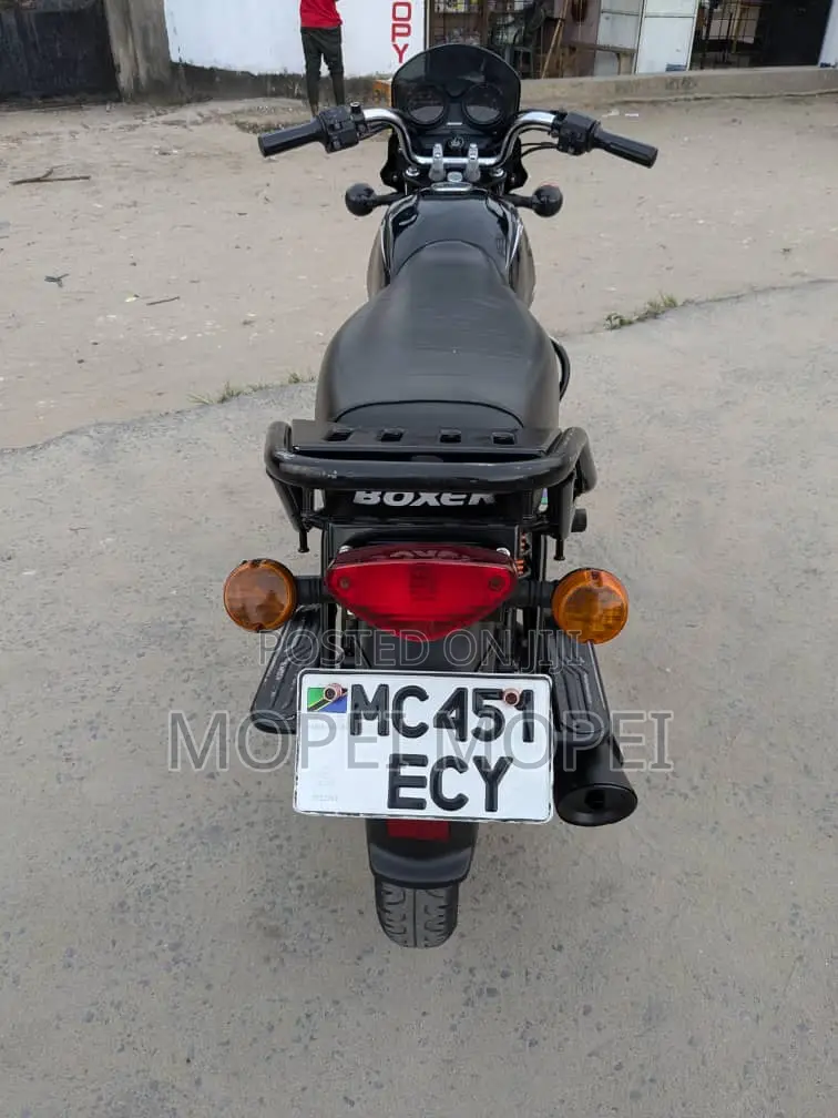 Bajaj Boxer 125 2024 Black