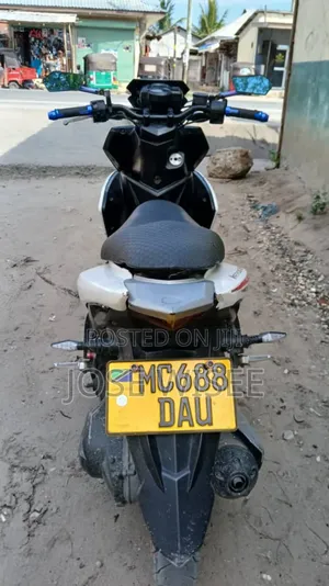 Honda CBR 2024 White