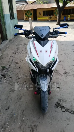 Honda CBR 2024 White