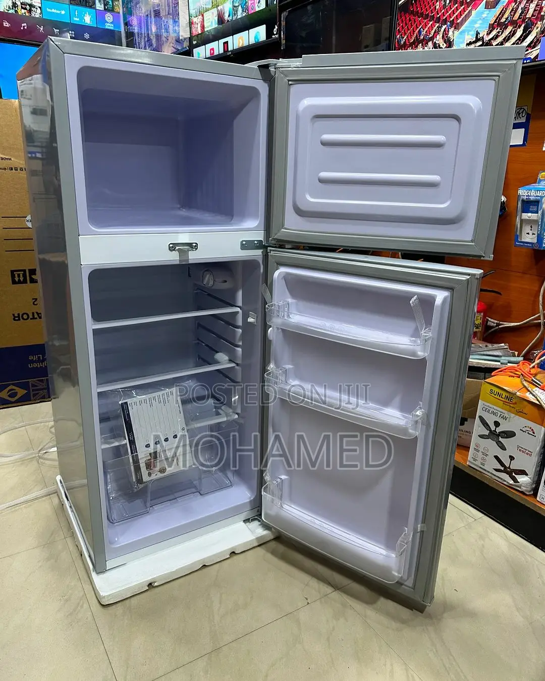 Mr UK Fridge/Friji 128L