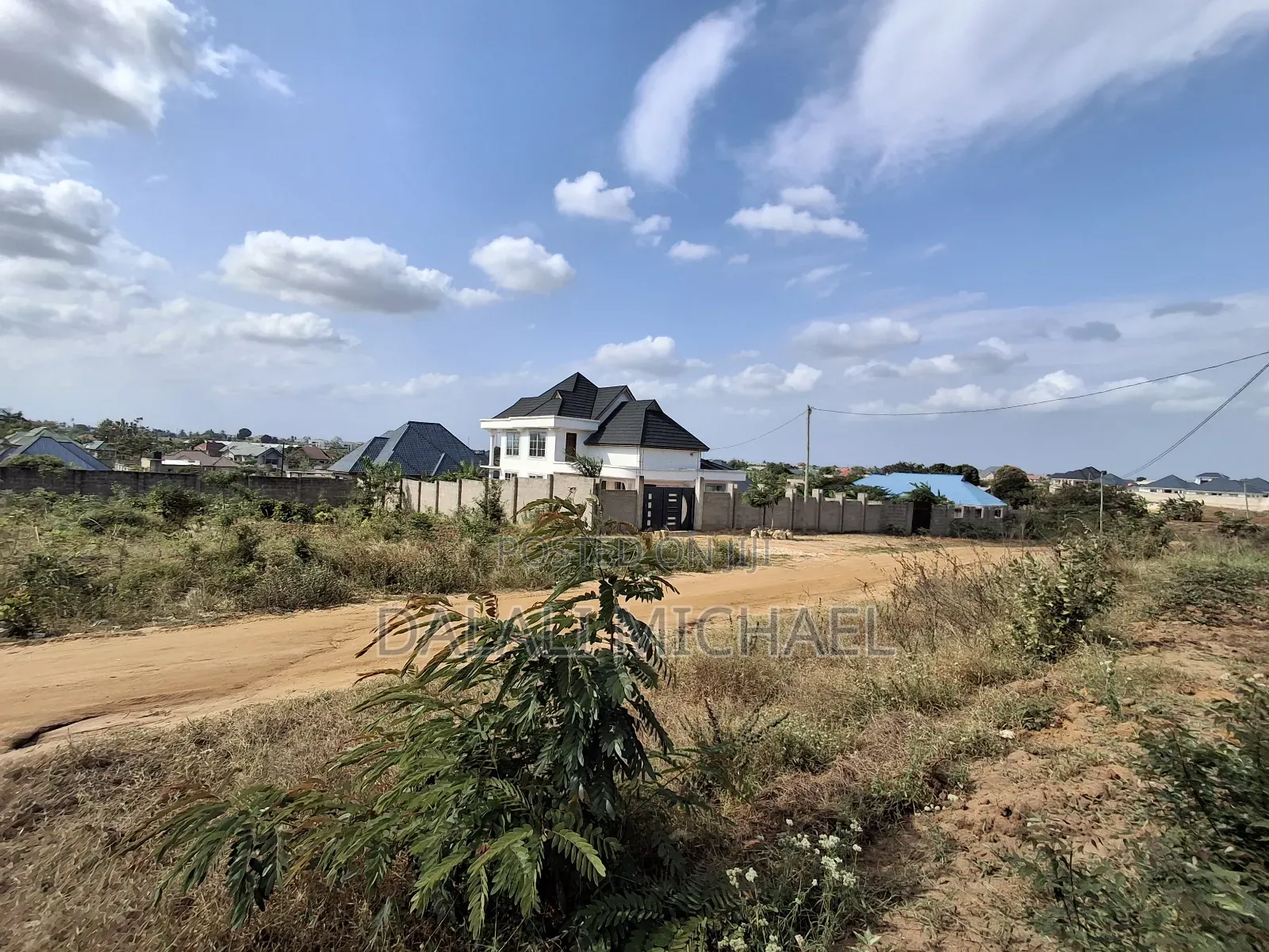 Plot Mabwepande 1100 SQMS .