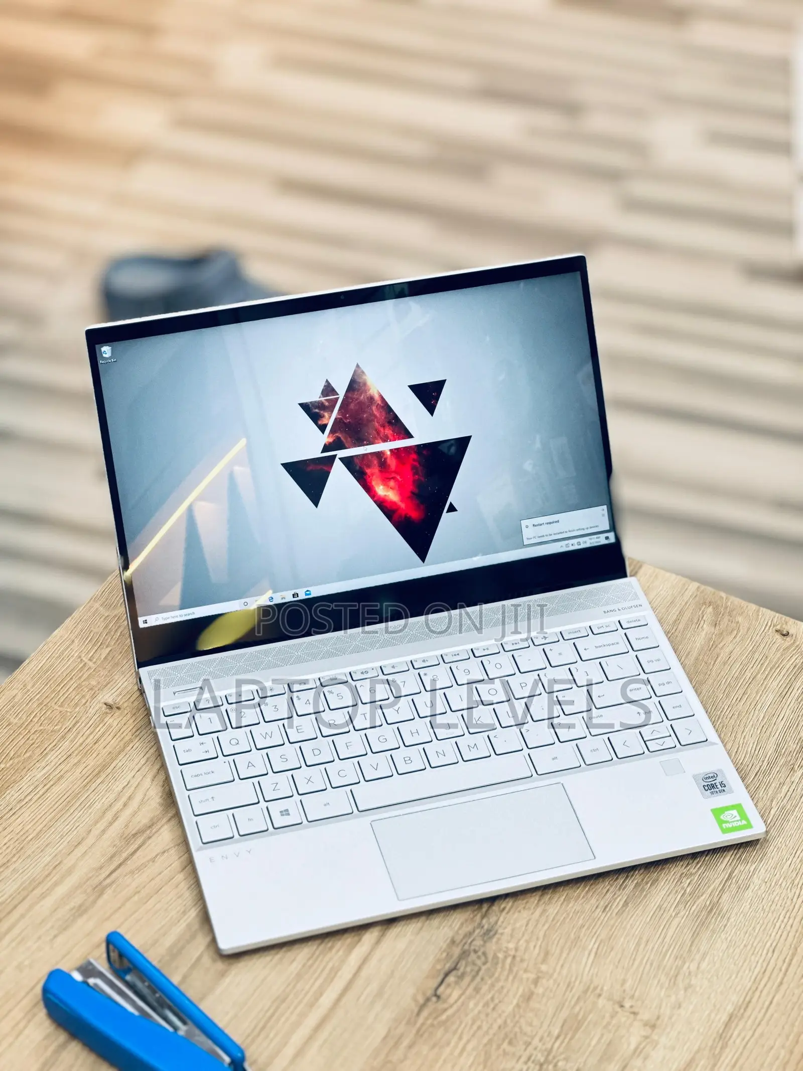 Laptop HP Envy 13 8GB Intel Core I5 SSD 1T