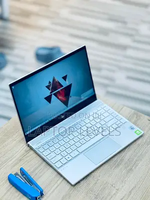 Laptop HP Envy 13 8GB Intel Core I5 SSD 1T