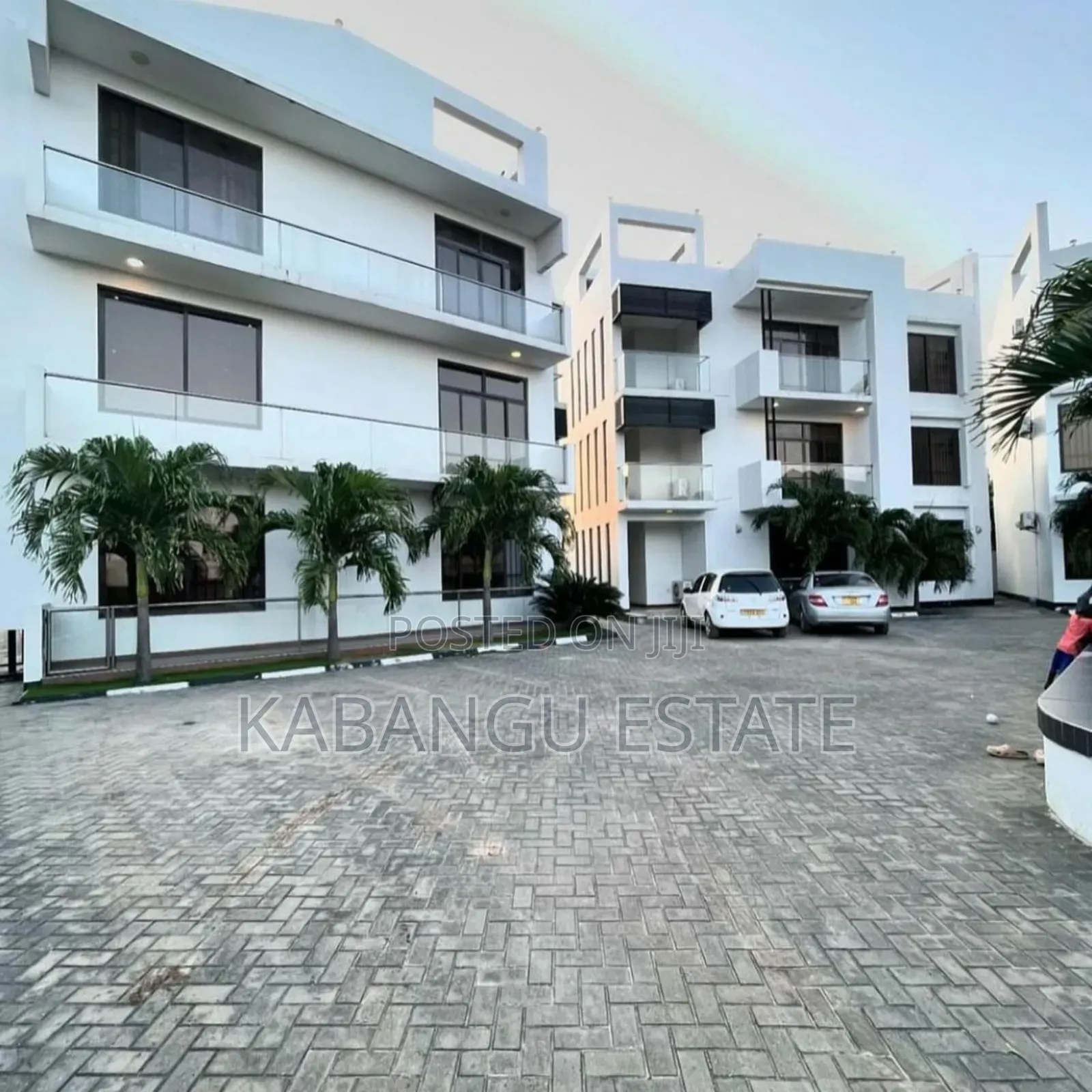 3bdrm Apartment in Mbezibeach for rent