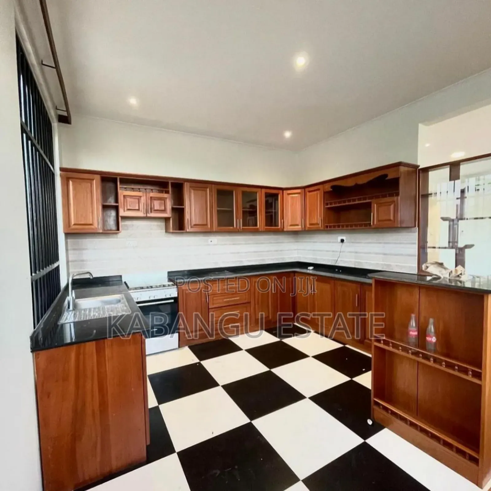 3bdrm Apartment in Mbezibeach for rent