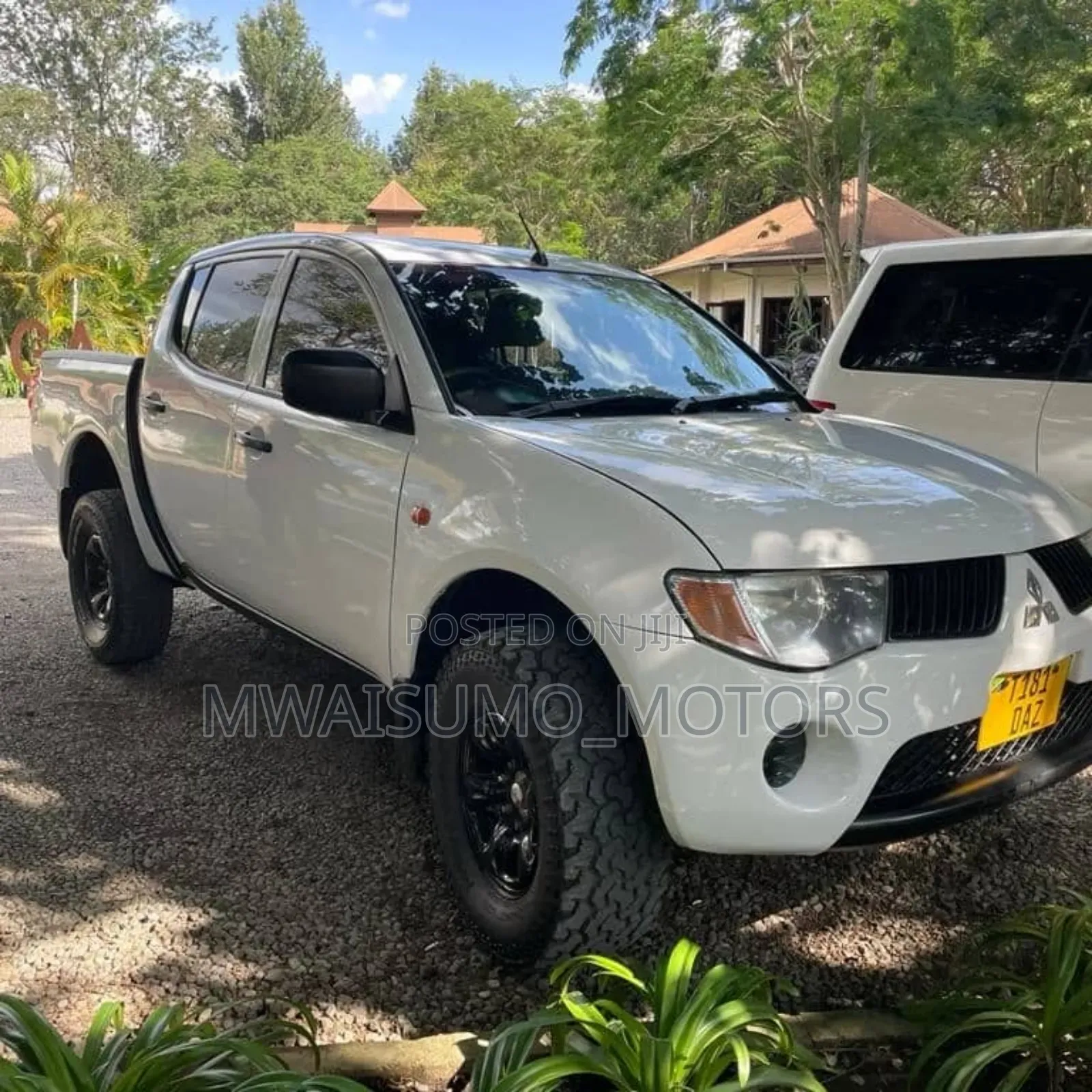 Mitsubishi L200 2008 White