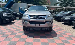 Toyota Fortuner 2017 Gray