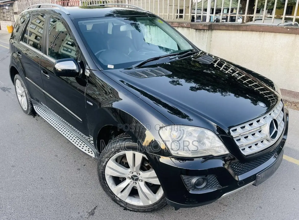 Mercedes-Benz M Class ML 350 BlueTEC 4Matic 2011 Black