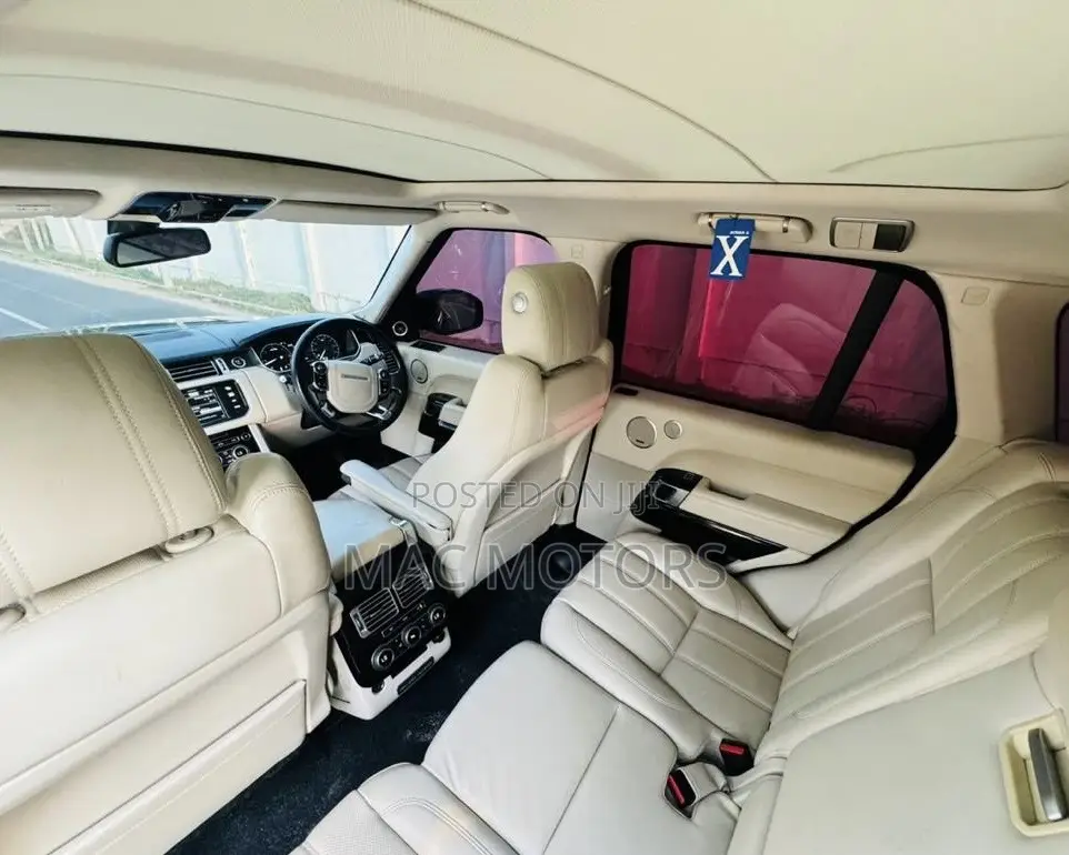 Land Rover Range Rover Vogue 2015 Black