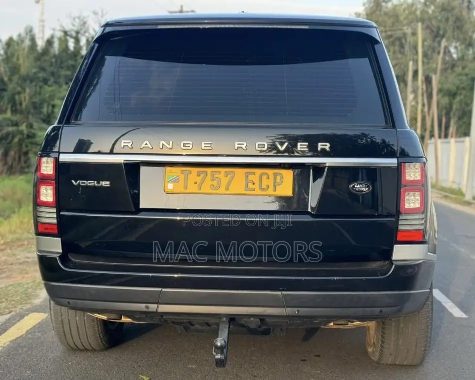 Land Rover Range Rover Vogue 2015 Black