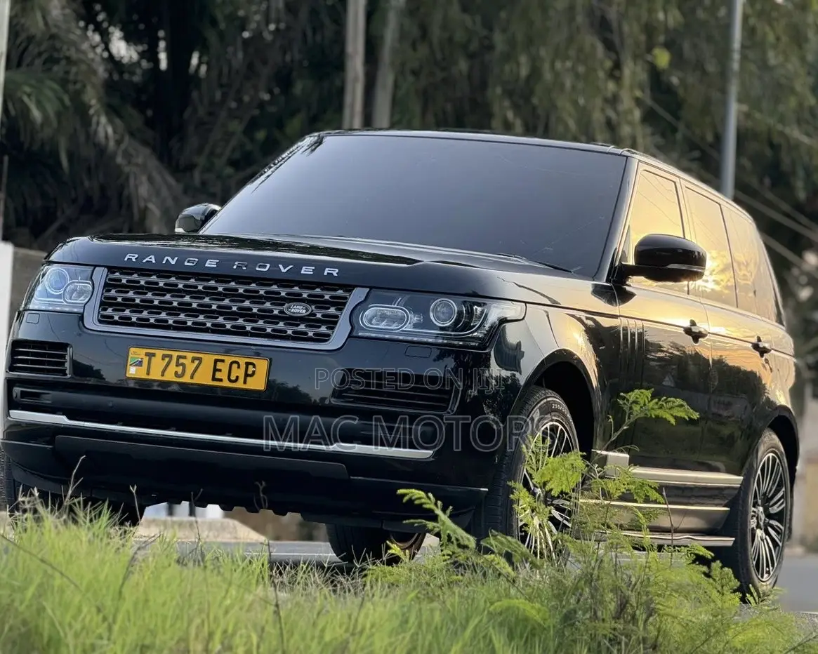 Land Rover Range Rover Vogue 2015 Black