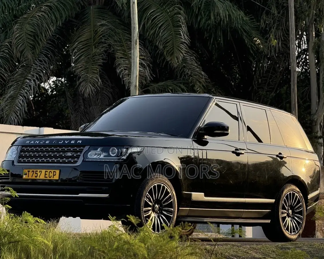 Land Rover Range Rover Vogue 2015 Black