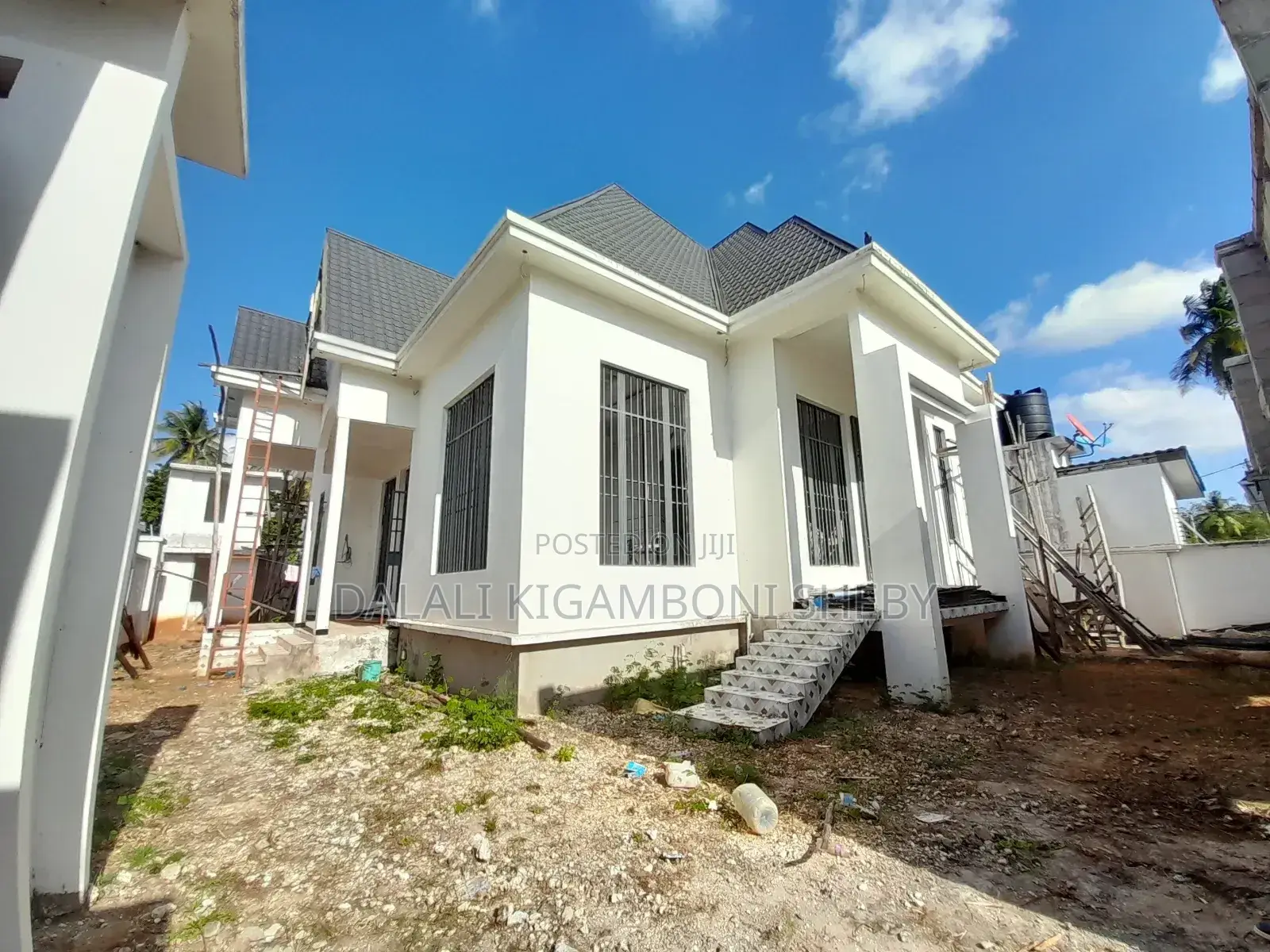 5bdrm House in Kigamboni Ungindoni for sale