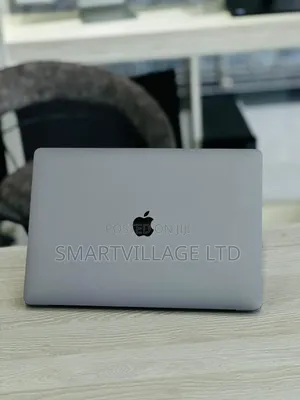 Laptop Apple MacBook Pro 2017 16GB Intel Core I7 SSD 256GB