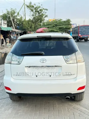 Toyota Harrier 2005 White