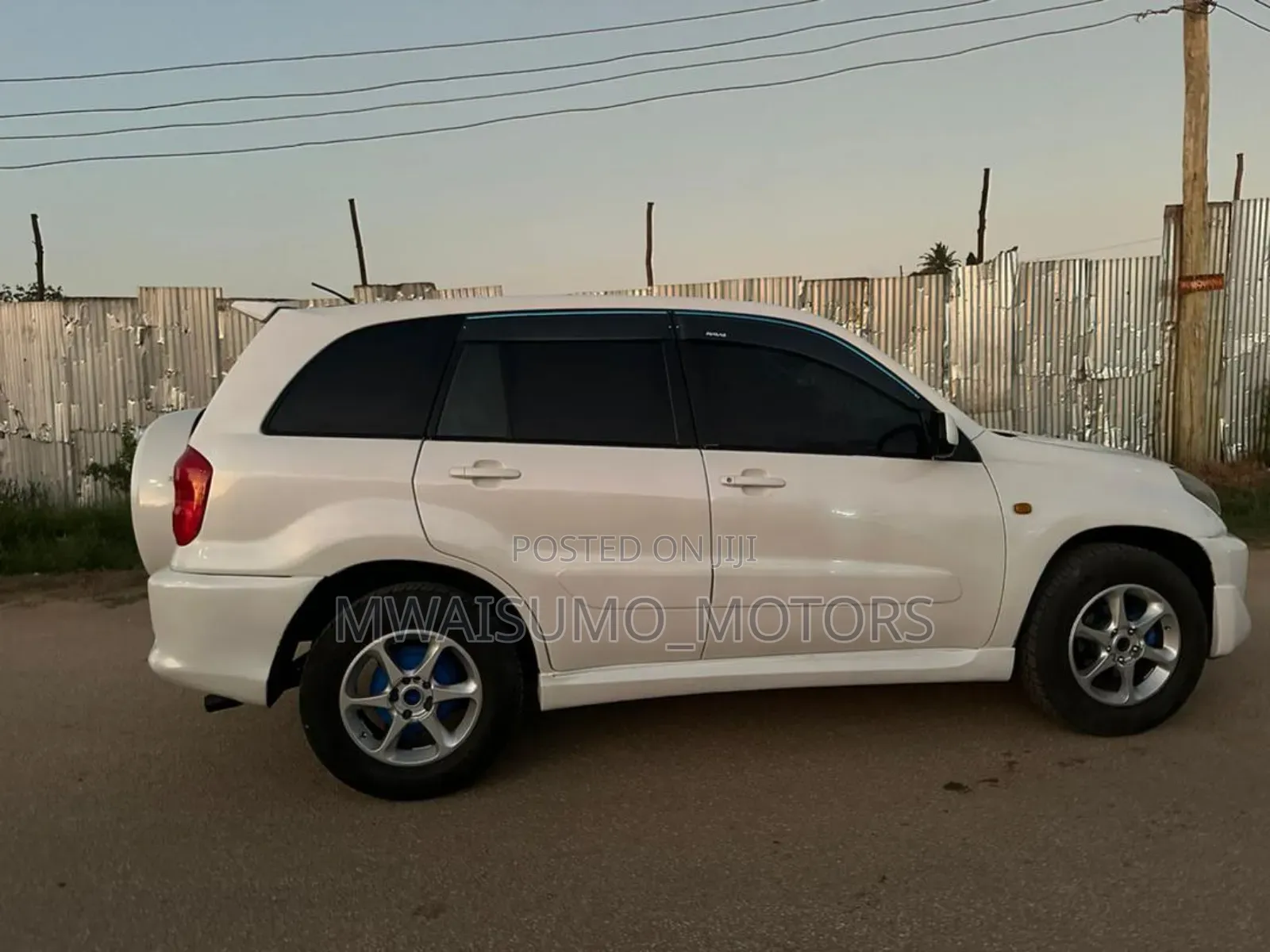 Toyota RAV4 2005 White