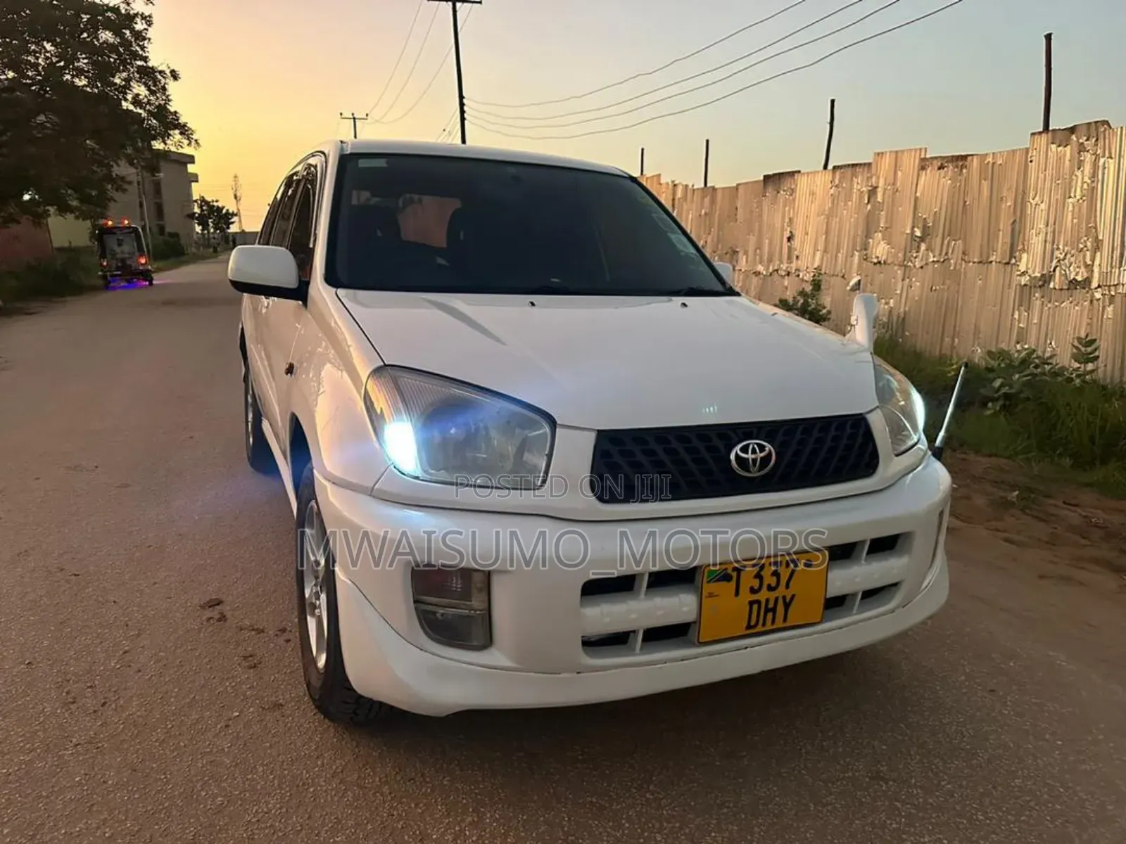 Toyota RAV4 2005 White