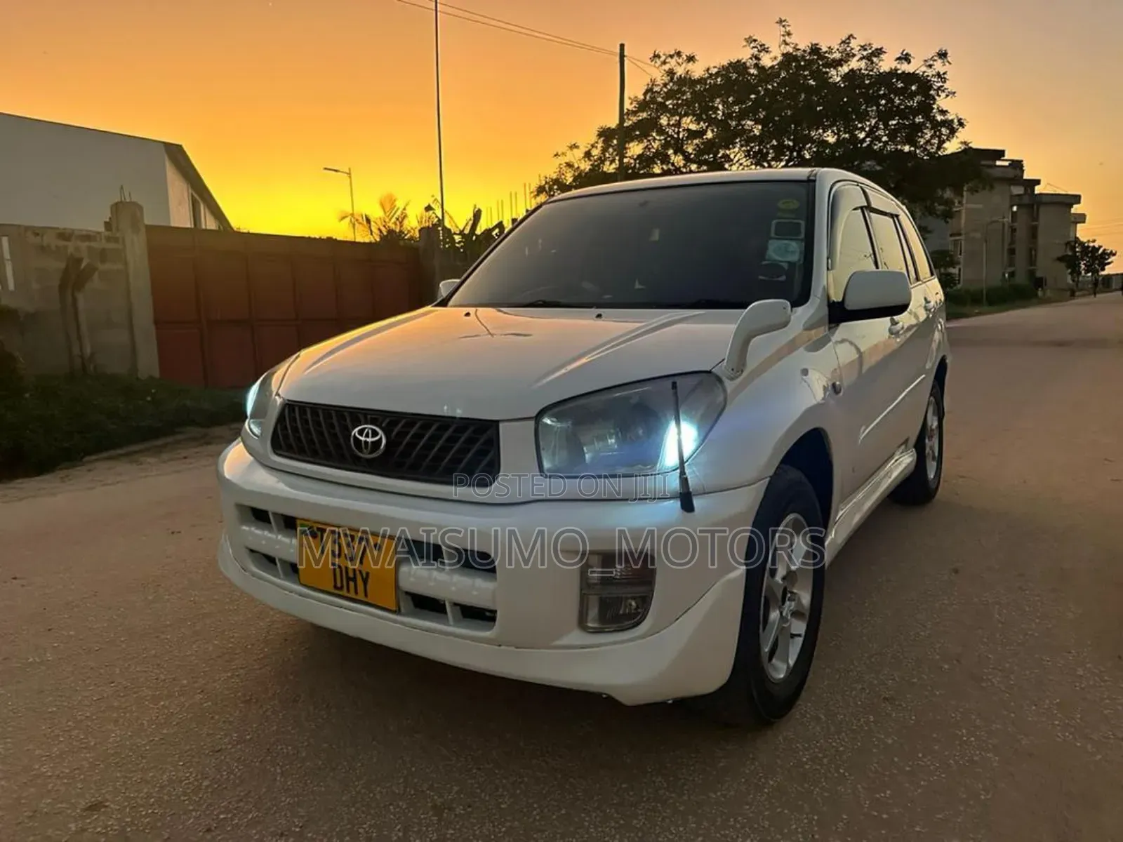 Toyota RAV4 2005 White