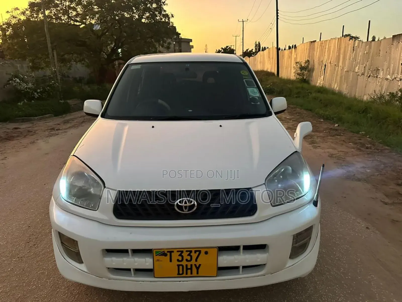 Toyota RAV4 2005 White