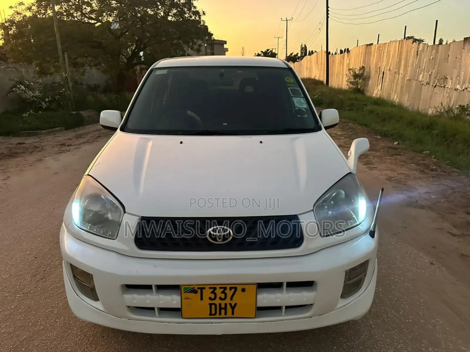 Toyota RAV4 2005 White