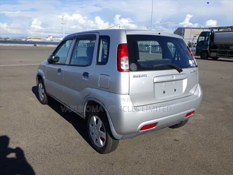 Suzuki Swift 2004 Silver