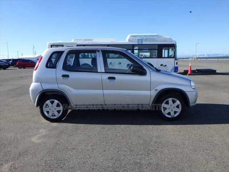 Suzuki Swift 2004 Silver