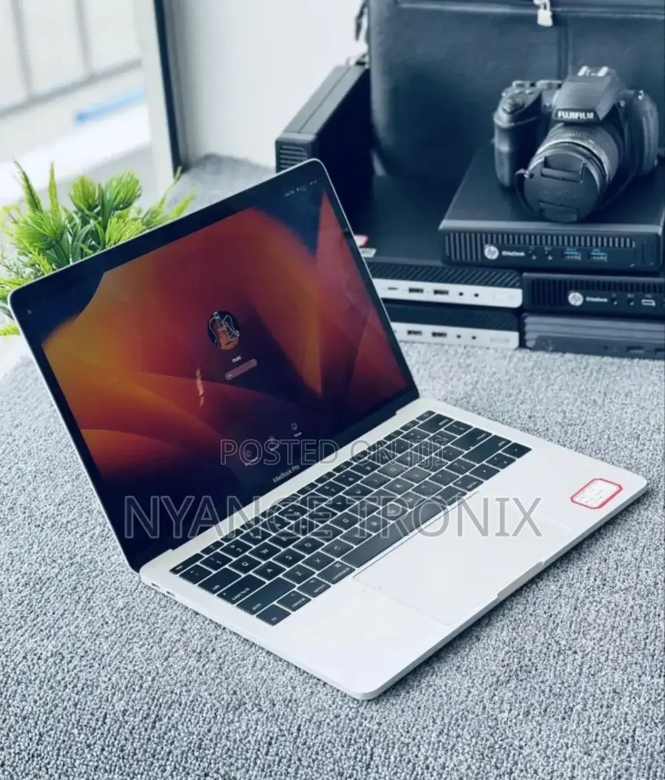 Laptop Apple MacBook Pro 2017 16GB Intel Core I7 SSD 512GB