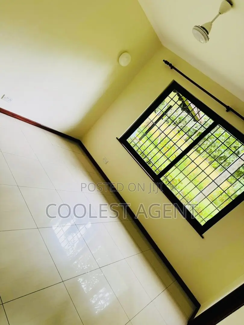 Furnished 4bdrm Villa in Oysterbay, Kinondoni for rent