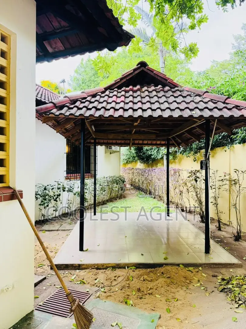 Furnished 4bdrm Villa in Oysterbay, Kinondoni for rent