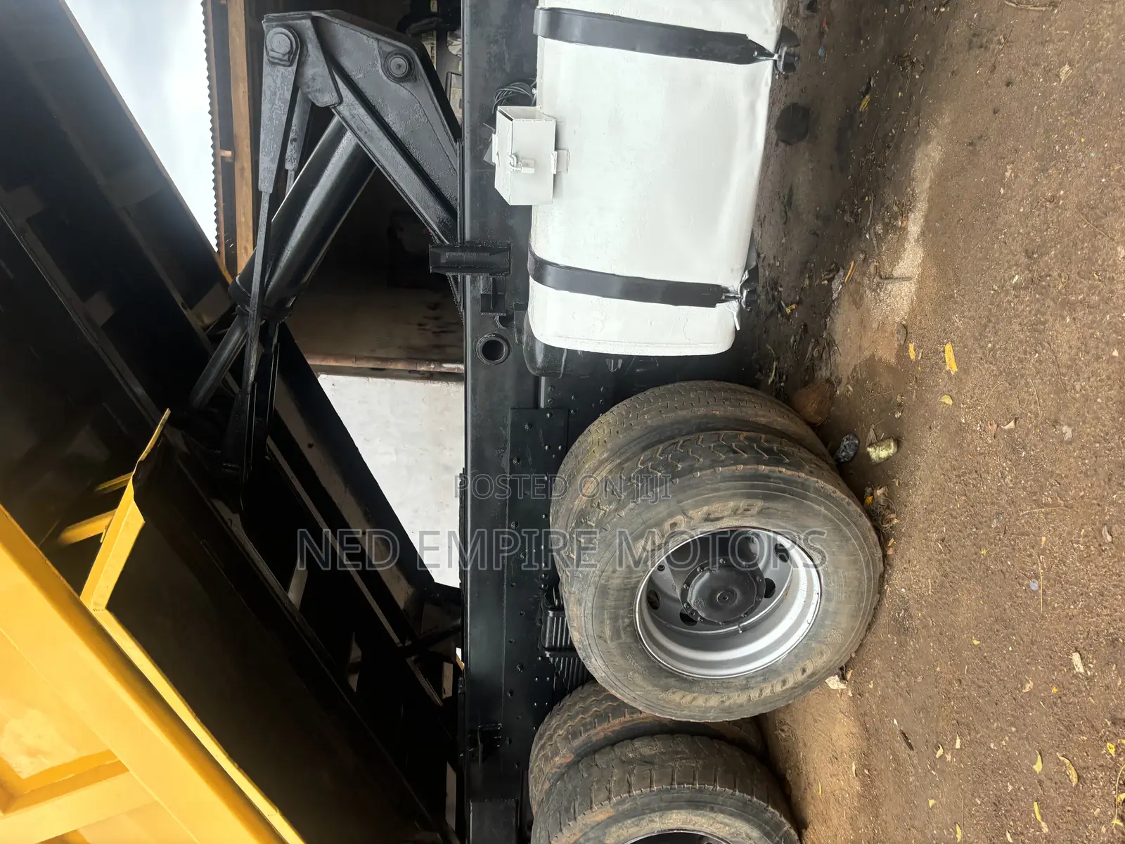 Faw Dump Truck
