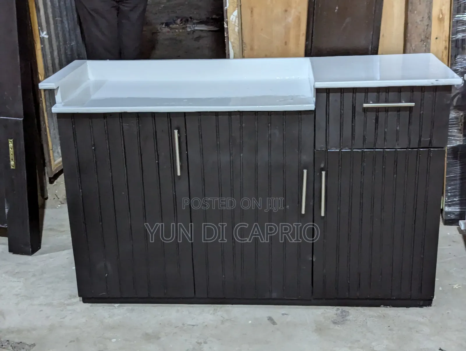 Kitchen Cabinet Classic