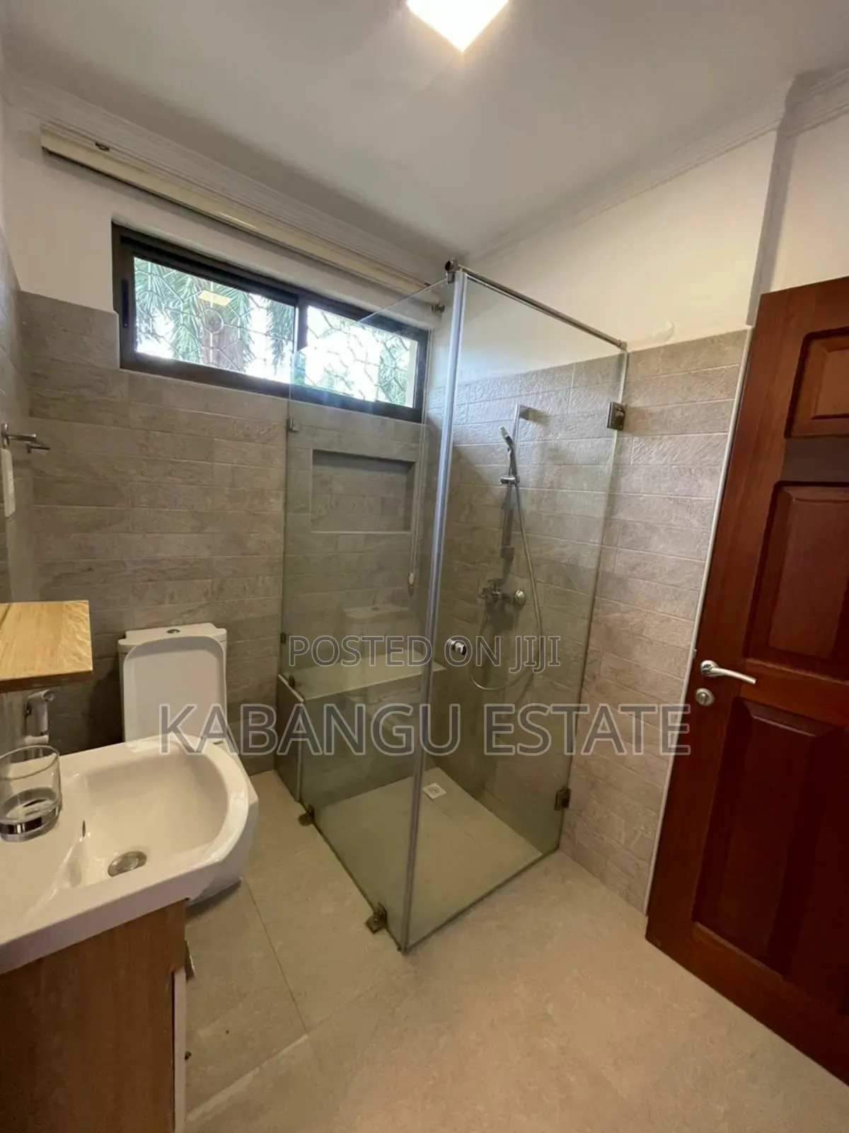 Furnished 4bdrm Villa in Oysterbay for rent