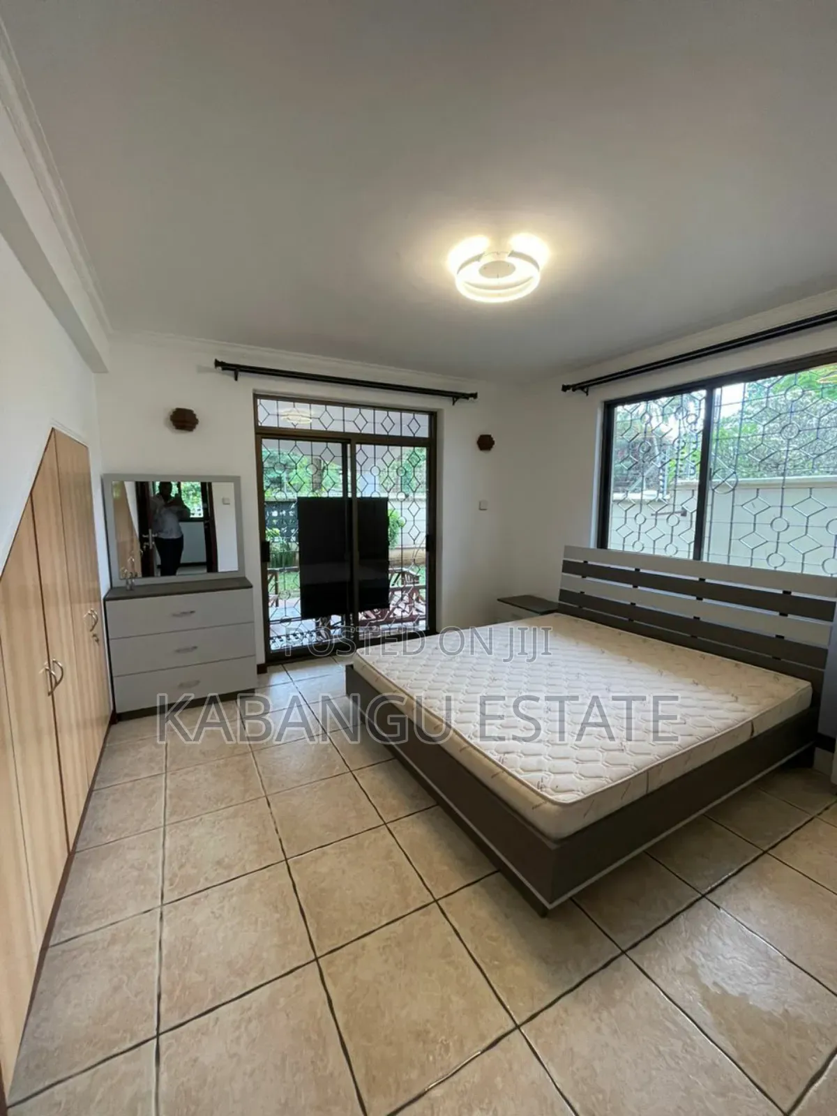 Furnished 4bdrm Villa in Oysterbay for rent