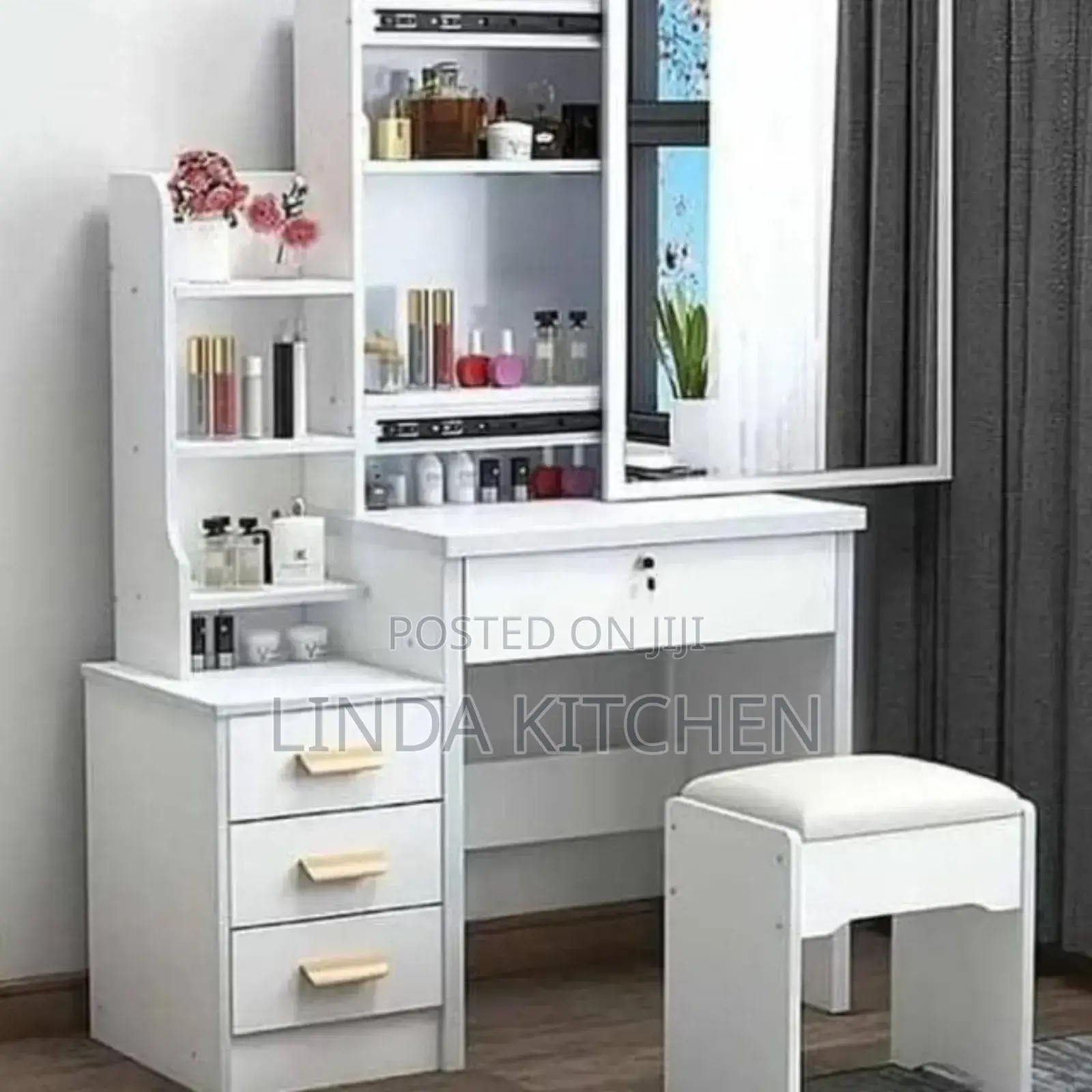 Classic Dressing Table