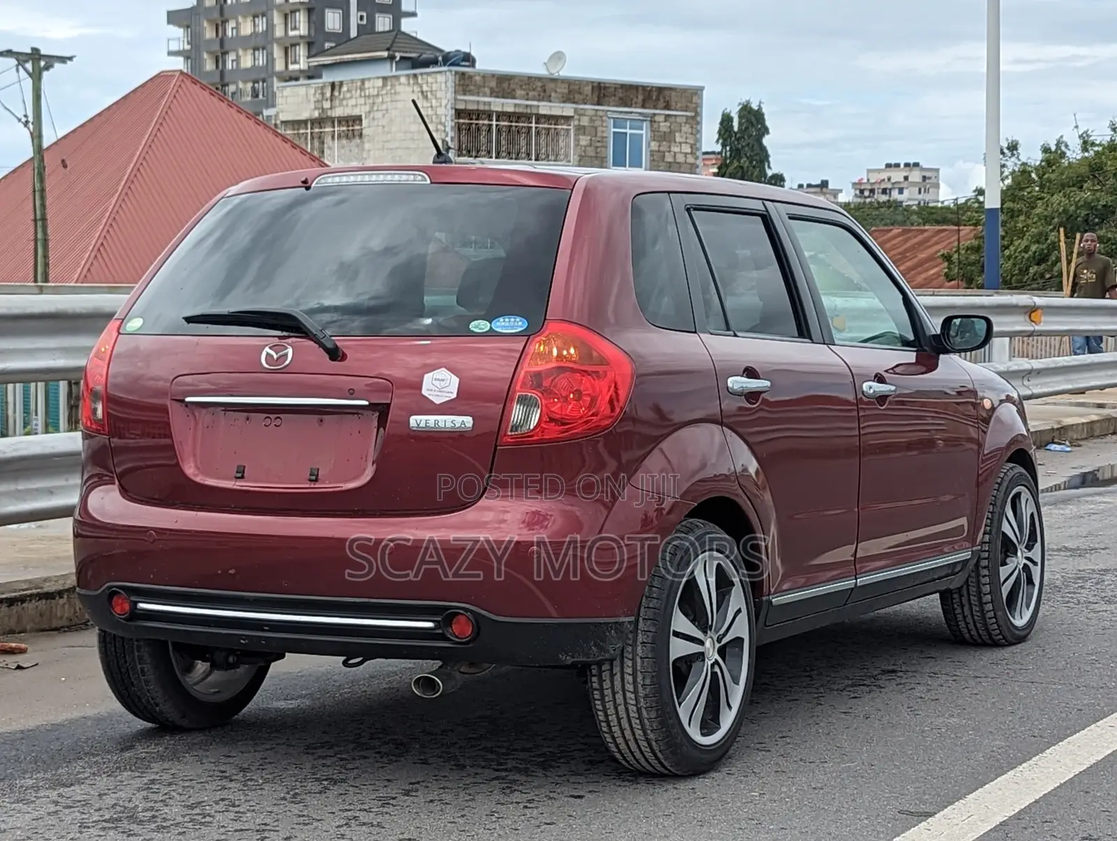Mazda Verisa 2011