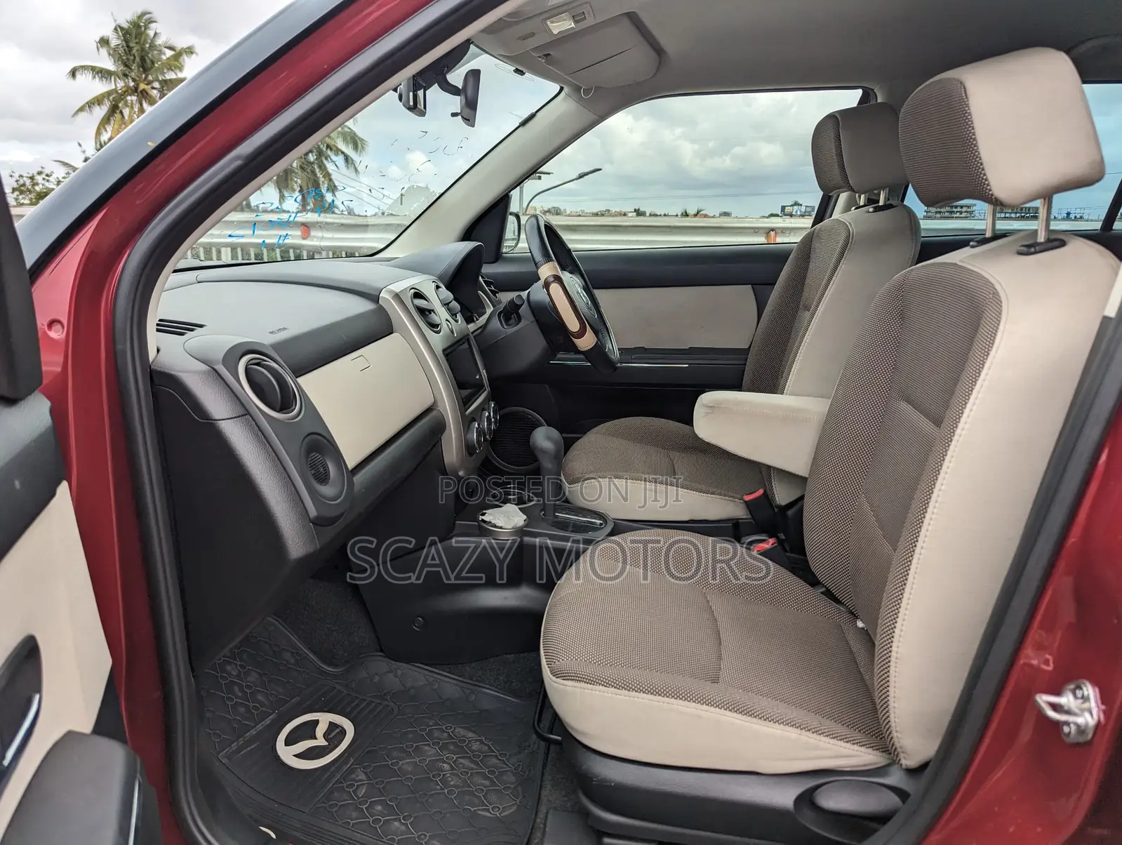 Mazda Verisa 2011