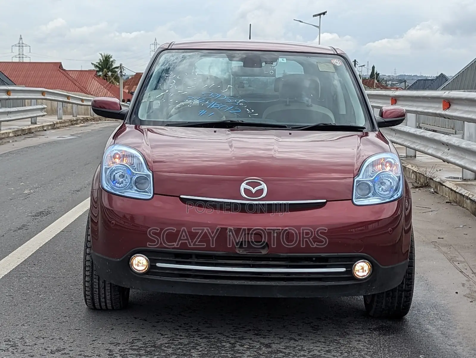 Mazda Verisa 2011