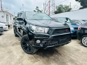 Toyota Hilux 2019 Black