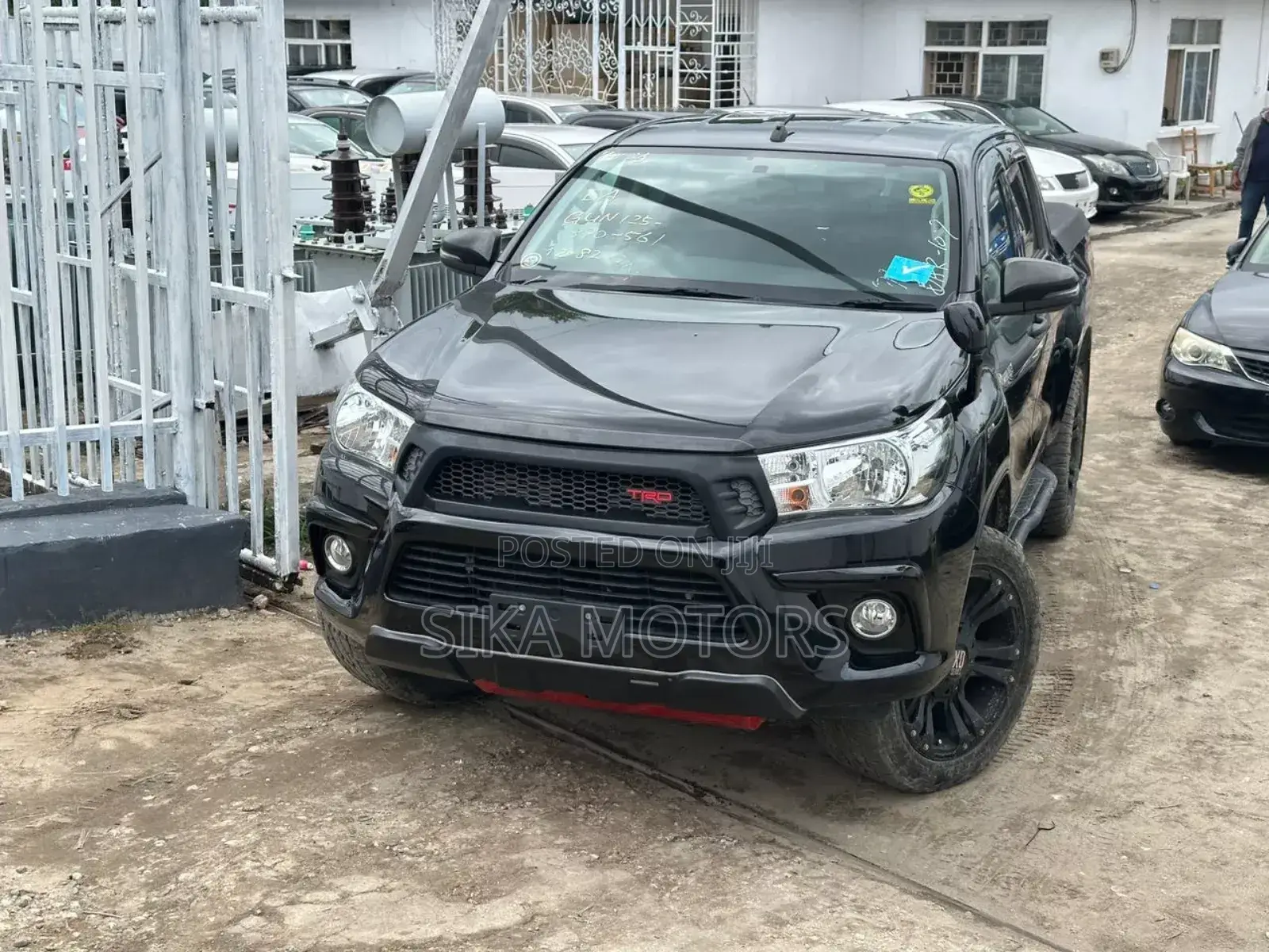 Toyota Hilux 2019 Black